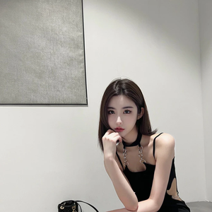 14美女裸体㊙️洗澡视频
